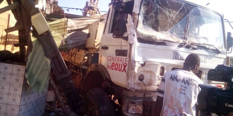 Conakry: Un accident de la circulation fait trois (3) morts et de nombreux bléssés