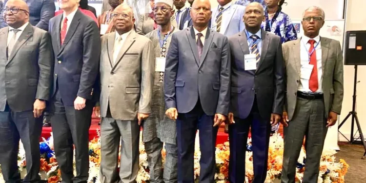 Côte-d’Ivoire : Yacine Diallo Présent à la conférence sur la régulation de l’intelligence artificielle