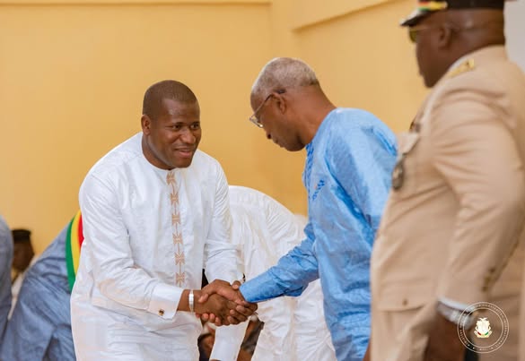 ๐๐๐ง๐๐จ๐ซ๐๐๐ฆ๐๐ง๐ญ ๐๐ฎ ๐ฌ๐ฒ๐ฌ๐ญ๐๐ฆ๐ ๐๐ ๐ฌ๐๐ง๐ญรฉ : ๐ฅ๐ ๐๐ซ๐๐ฆ๐ข๐๐ซ ๐ฆ๐ข๐ง๐ข๐ฌ๐ญ๐ซ๐ ๐๐ฆ๐๐๐จ๐ฎ ๐๐ฎ๐ซ๐ฒ ๐๐๐ ๐ฉ๐ซ๐๐ฌ๐ข๐๐ ๐ฅ๐ ๐ซ๐๐ฆ๐ข๐ฌ๐ ๐โ๐๐ช๐ฎ๐ข๐ฉ๐๐ฆ๐๐ง๐ญ๐ฌ ๐ฌ๐๐ง๐ข๐ญ๐๐ข๐ซ๐๐ฌ ๐๐ญ ๐๐ง๐ ๐ข๐ง๐ฌ ๐ซ๐จ๐ฎ๐ฅ๐๐ง๐ญ๐ฌ ๐จ๐๐๐๐ซ๐ญ๐ฌ ๐ฉ๐๐ซ ๐ฅ๐ ๐๐ซ๐จ๐ฃ๐๐ญ ๐๐๐๐๐ ร ๐๐๐๐จ๐ฅ๐