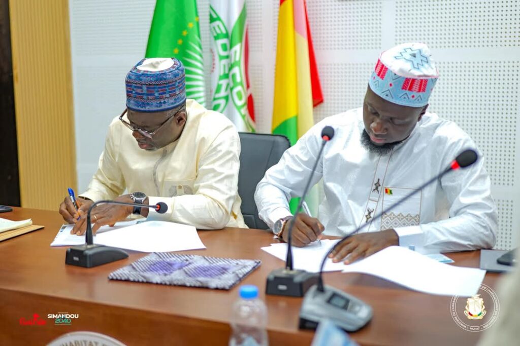 𝕄𝐔𝐇𝐀𝐓🇬🇳|| Signature de l’avenant n° 1 de la Convention de Partenariat Public-Privé entre l’État guinéen et la Société SGCG.