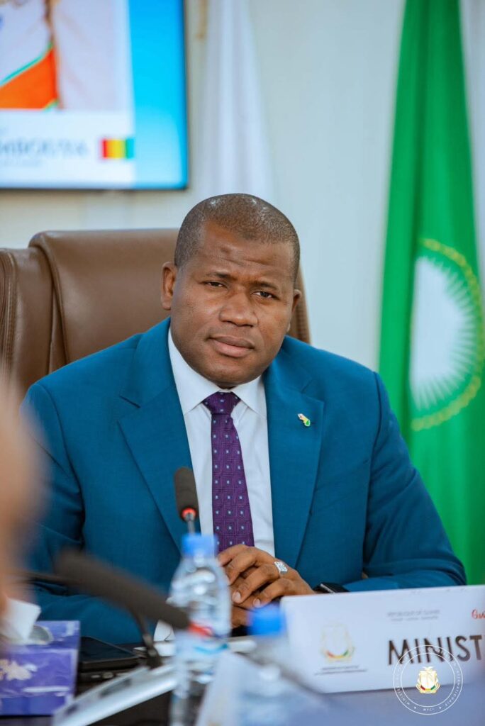 Renforcement du système statistique national : le ministre Ismaël NABE lance le concours interafricain des élèves ingénieurs statisticiens-économistes